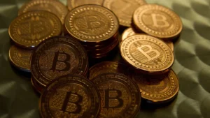 مشروع قانون قد يعيد تشكيل سوق العملات المشفرة في أمريكا ويشعل معركة سياسية