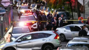 إطلاق نار ICE في نيويورك: عميل يطلق سبع رصاصات ويصيب رجلاً بينما كان ابنه (5) داخل السيارة