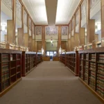 مكتبة مبنى وزارة العدل الأمريكية في خبر تهمة ثالثة لجيمس كومي